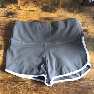 Women’s athletic yoga shorts